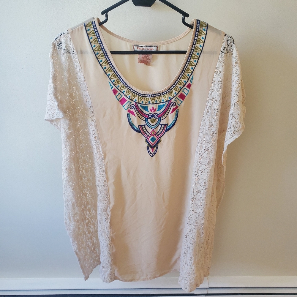 Flying Tomato beautiful sheer and lace embroidered beach cover up. Size medium.